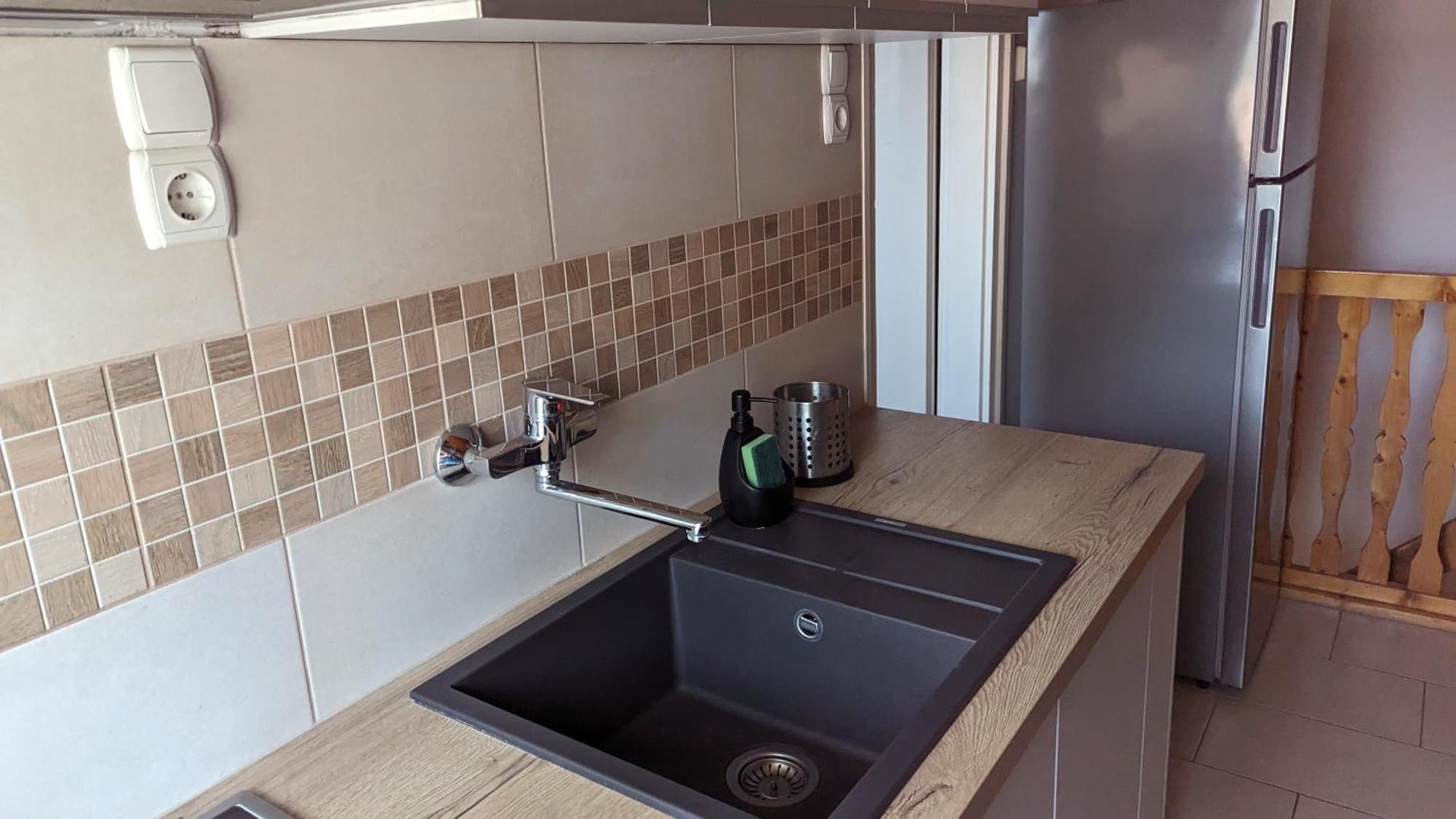 Viragos Apartman Балатонсемеш Экстерьер фото