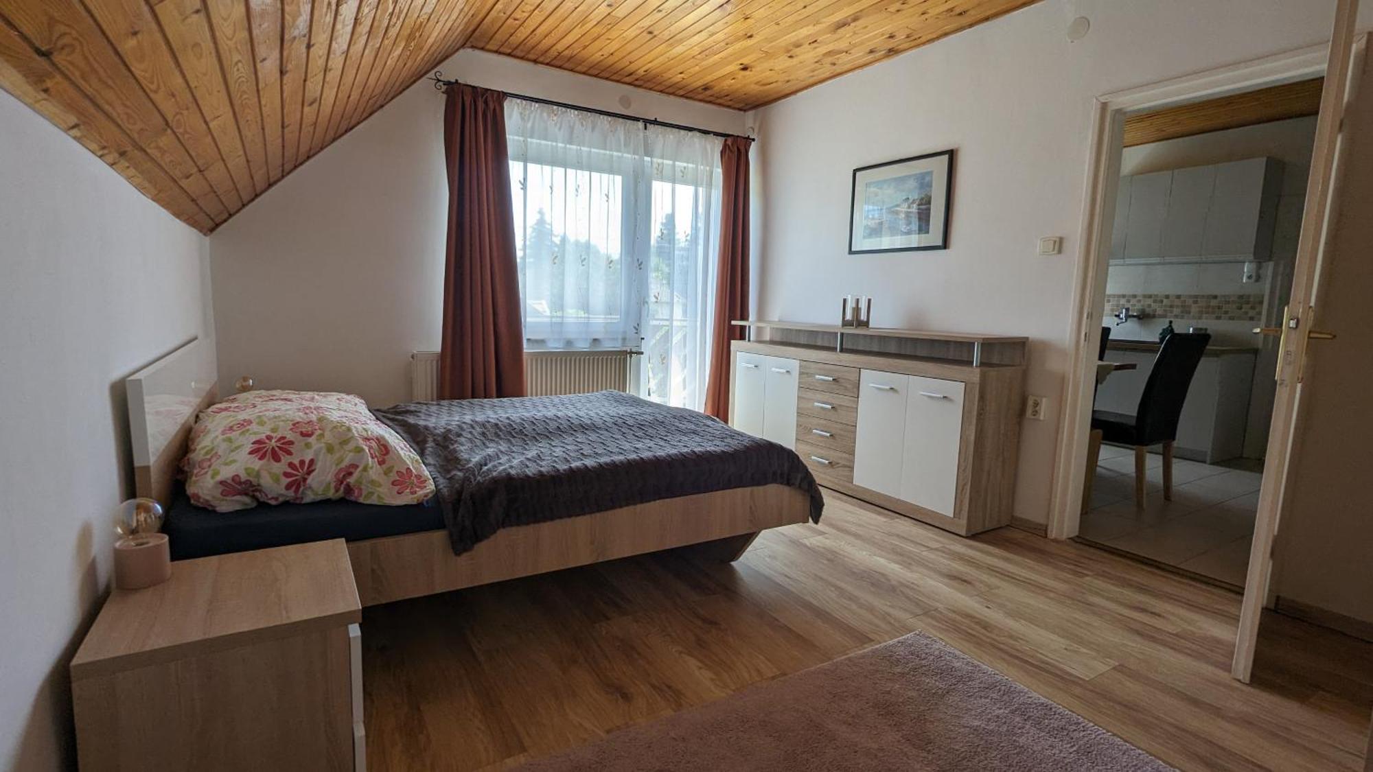 Viragos Apartman Балатонсемеш Экстерьер фото
